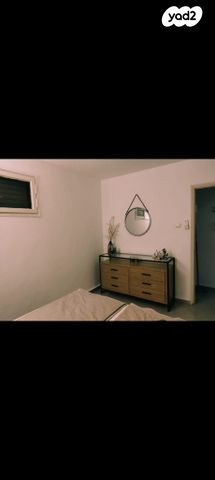 קיבוץ גלויות 76