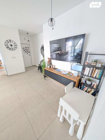 דירה, הנחשול 15, נאות רבין, יבנה