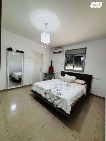 דירת גן, קידה 10, החורש, נתיבות