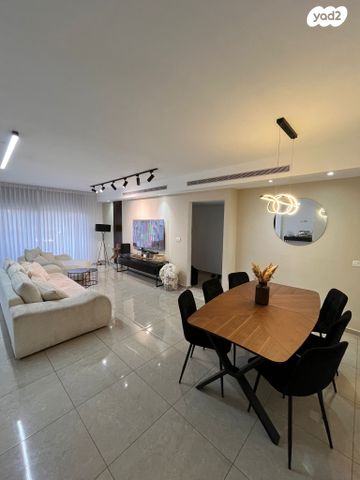 אבא הלל סילבר 17