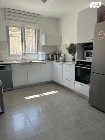 דירה, אהרון כהן 17, חומת שמואל, הר חומה, ירושלים