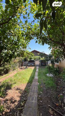 בית פרטי/ קוטג', גולן 1, שאר העיר, בני יהודה