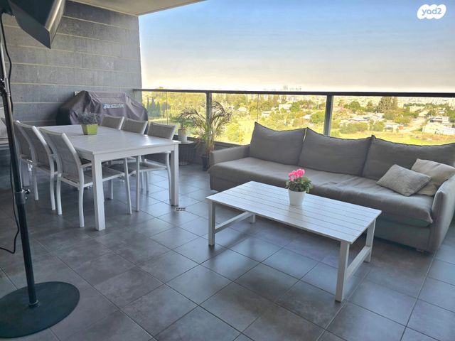 דירה, דרך הבשמים 4, סביוני גני תקווה, גני תקווה