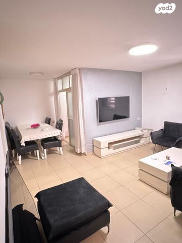 דירה, חלמית 20, עמידר, בת ים