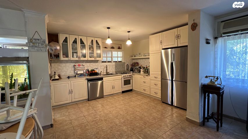 בית פרטי/ קוטג', גולן 1, שאר העיר, בני יהודה