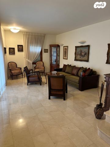 בית פרטי/ קוטג', דפנה 22, גבעת האירוסים, נס ציונה