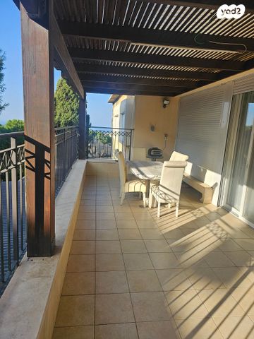 דופלקס, טשרניחובסקי 18, כרמל צרפתי, חיפה