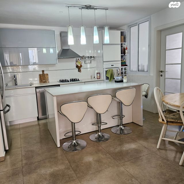 דירה, הכלנית 24, רובע ח', אשדוד