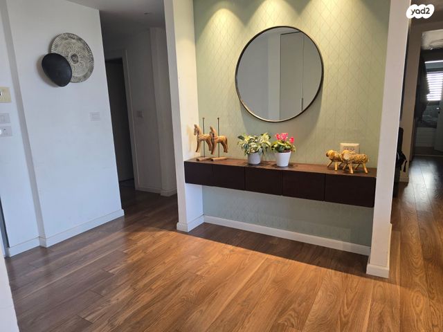 דירה, דרך הבשמים 4, סביוני גני תקווה, גני תקווה