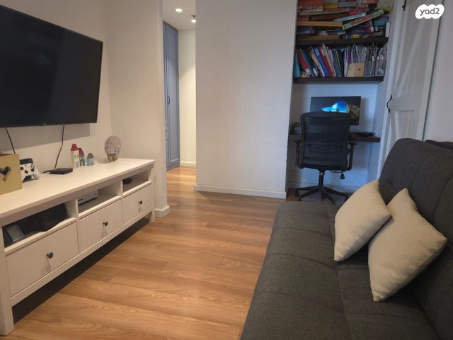 דירה, דרך הבשמים 4, סביוני גני תקווה, גני תקווה