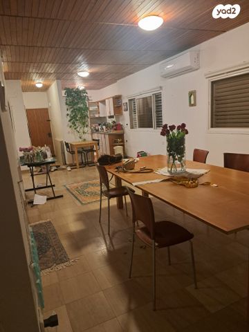 דירה, שלום עליכם 33, הצפון הישן - דרום, תל אביב יפו