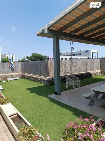 דו משפחתי, הרימון 5, שאר העיר, חצור הגלילית