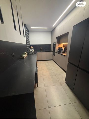 דירה, אריק איינשטיין 14, הכרם ג', עכו