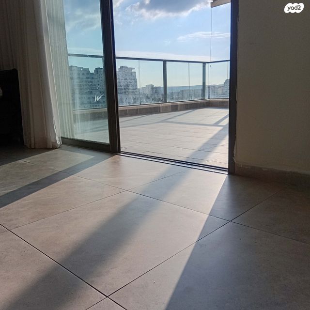 גג/ פנטהאוז, שדרות האמוראים 28, רמת עזרא / רמת בית שמש ד-2, בית שמש