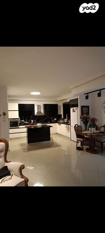 דירה, יצחק שדה 2, דרום מערב ותיק, בת ים