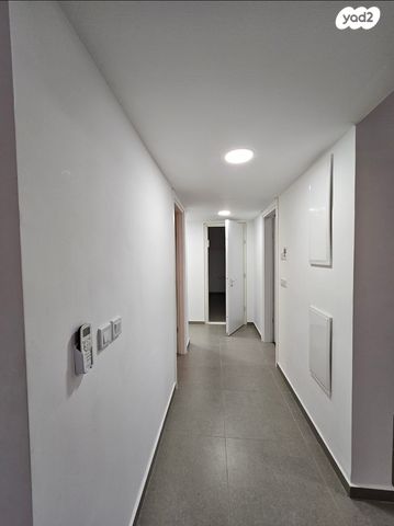 דירה, נעמי שמר 4, נאות אפק, אפקה, קרית ביאליק