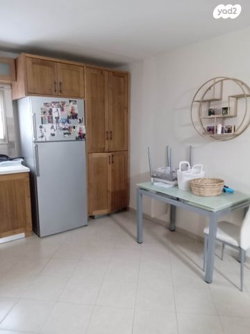 דירה, מנחם בגין 79, שאר העיר, חצור הגלילית