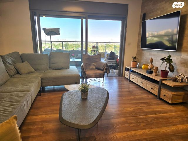 דירה, דרך הבשמים 4, סביוני גני תקווה, גני תקווה