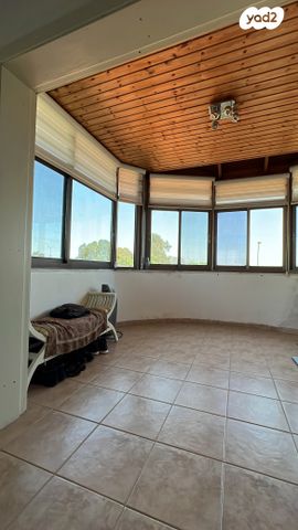 בית פרטי/ קוטג', גולן 1, שאר העיר, בני יהודה