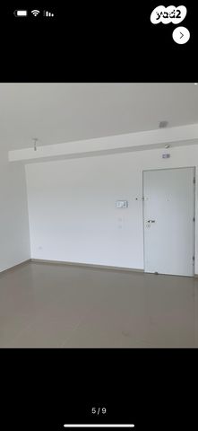 דירה, הצנחנים 18, אריק שרון, נהריה