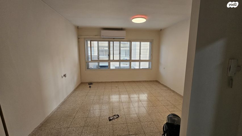 טרומפלדור 22