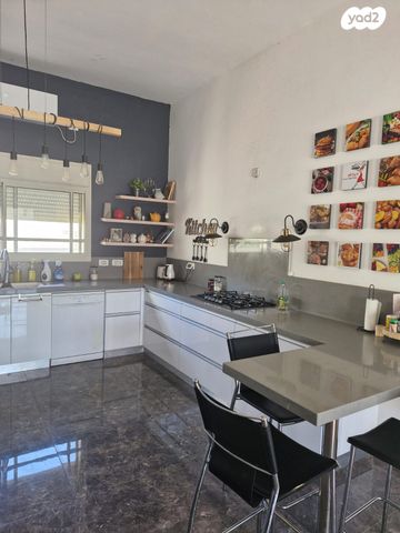 בית פרטי/ קוטג', סמטת דקל דום 15, באר אורה, באר אורה