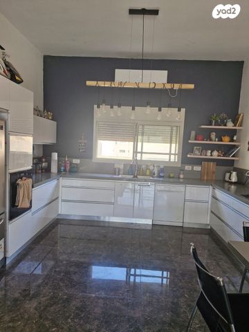 בית פרטי/ קוטג', סמטת דקל דום 15, באר אורה, באר אורה