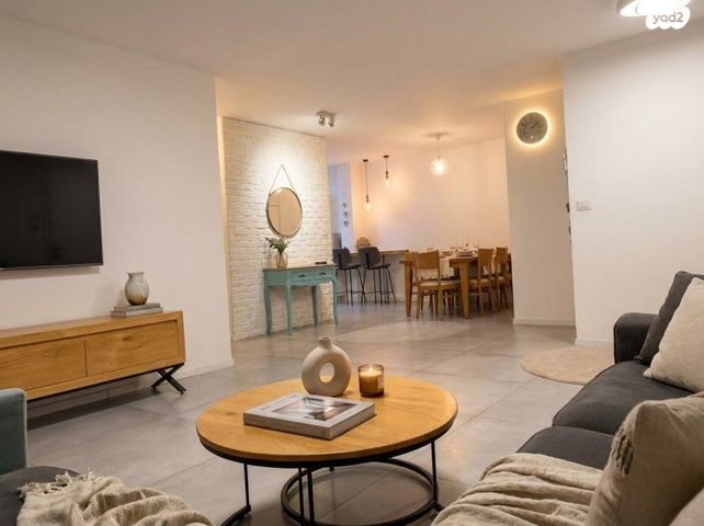 דירה, הדרור 5, המרכז, קרית אונו