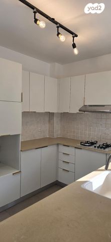 דירה, דרך אילות 3, גנים א', גני תקווה