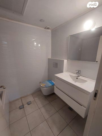 דירה, הכינור 9, שאר העיר, גבעת זאב