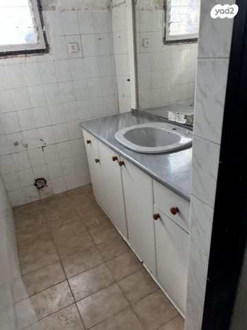 דירת גן, גאולה 37, גאולה, חיפה