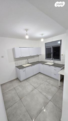 דירה, הנרקיסים 8, רכסים, רכסים