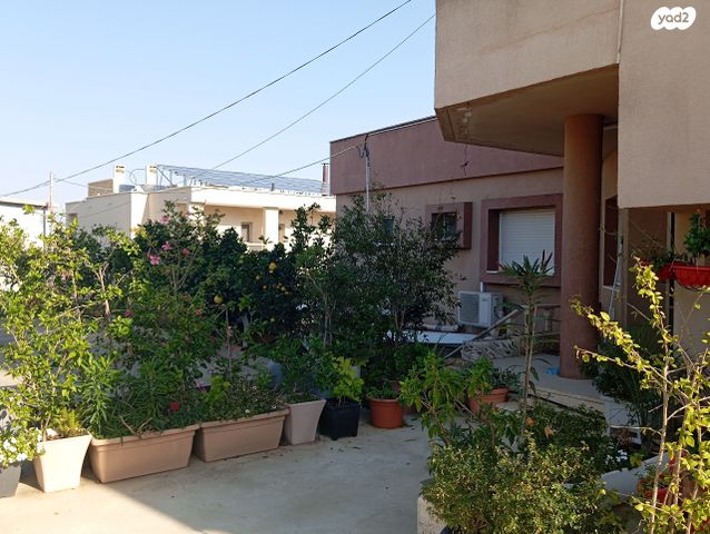 שדרות אבא חושי 1