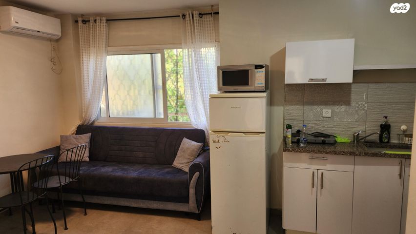 דרך שמשון 16