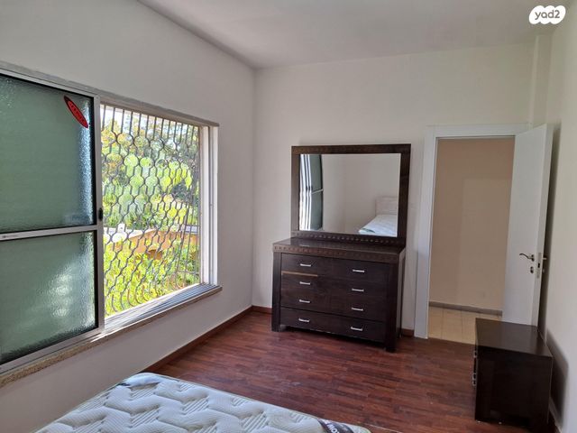 ד"ר יונה סאלק 4