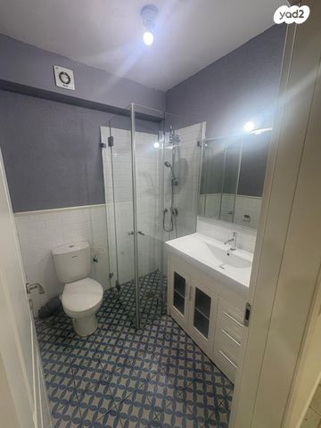 אנצו חיים סירני 18