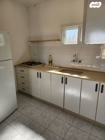 דירה, סעדיה גאון 9, שכונה ב', באר שבע