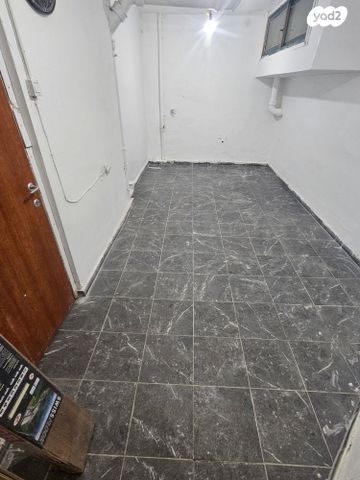 מחסן, הנופך 242, גילה, ירושלים