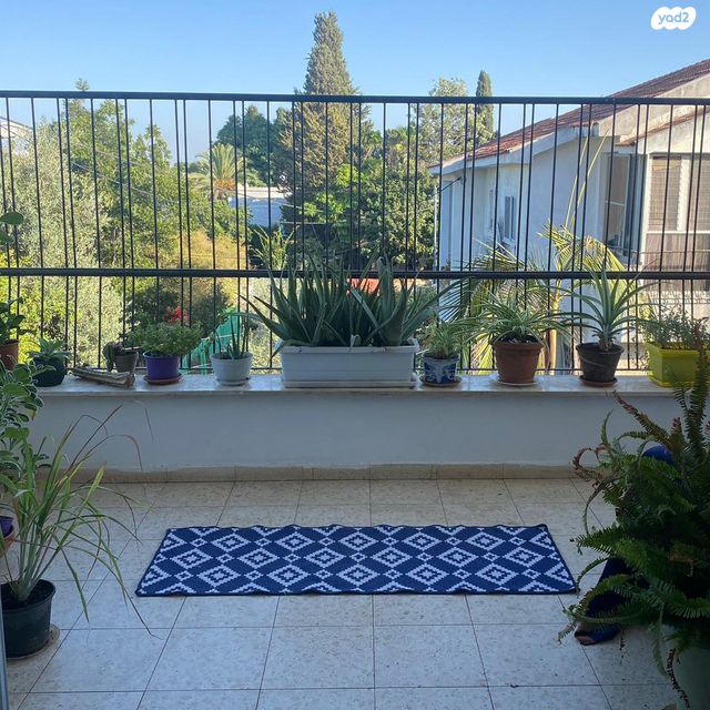 דירה, עצמאות 9, מרכז פרדס חנה, פרדס חנה כרכור