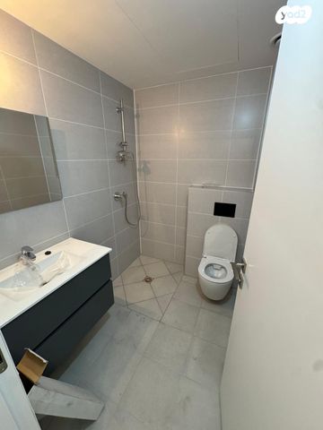 דירה, תוצרת הארץ 3, נחלת יצחק, תל אביב יפו