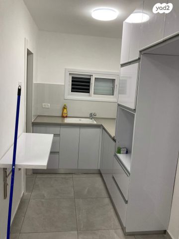 דירה, יהודה 8, יעלים, ערד