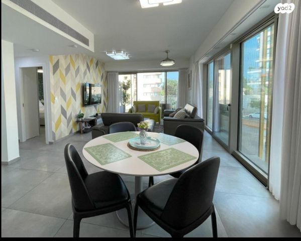 דירה, יהודה מרגוזה 40, צפון יפו, המושבה האמריקאית-גרמנית, תל אביב יפו