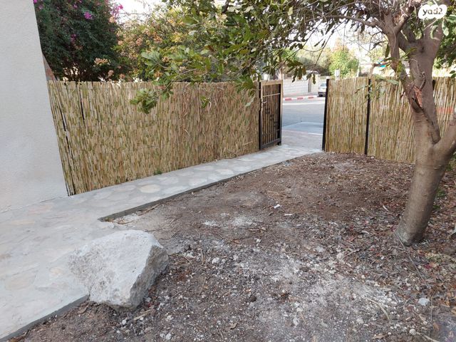 דירת גן, דפנה 8, שערי תקווה, שערי תקווה