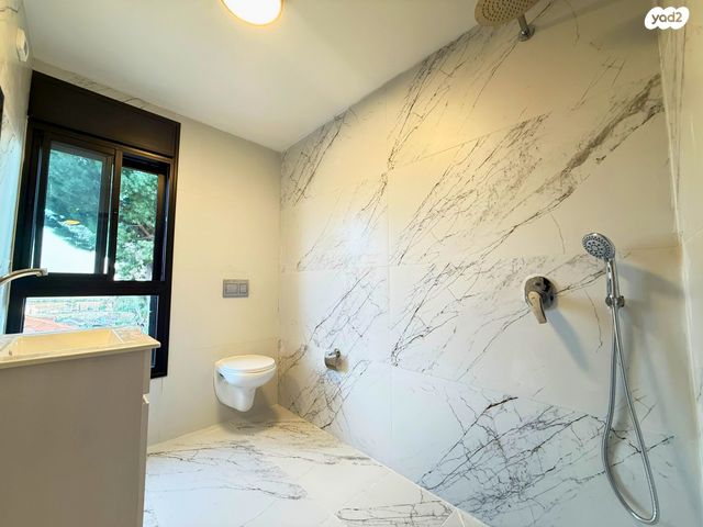 בית פרטי/ קוטג', סביון 15, שכונת הורדים, קרית שמונה