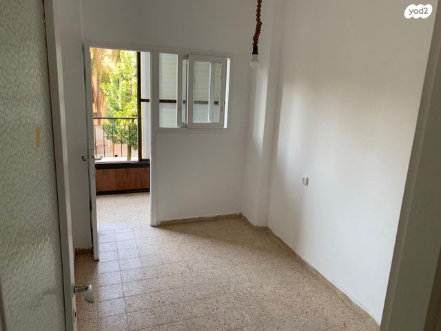 דירה, צבי הירשפלד 23, רמז, מערב ותיק, ראשון לציון