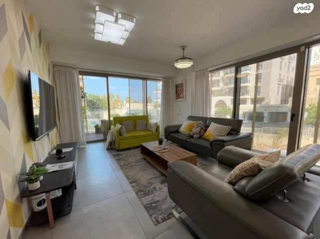 יהודה מרגוזה 40