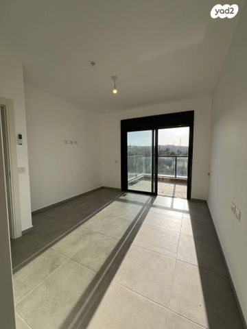 דירה, לשם 49, שאר העיר, אריאל