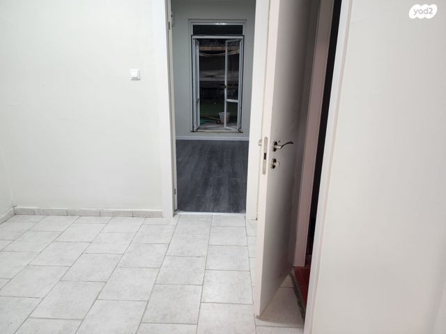 דירת גן, הגולן 11, רמת עמידר, רמת גן