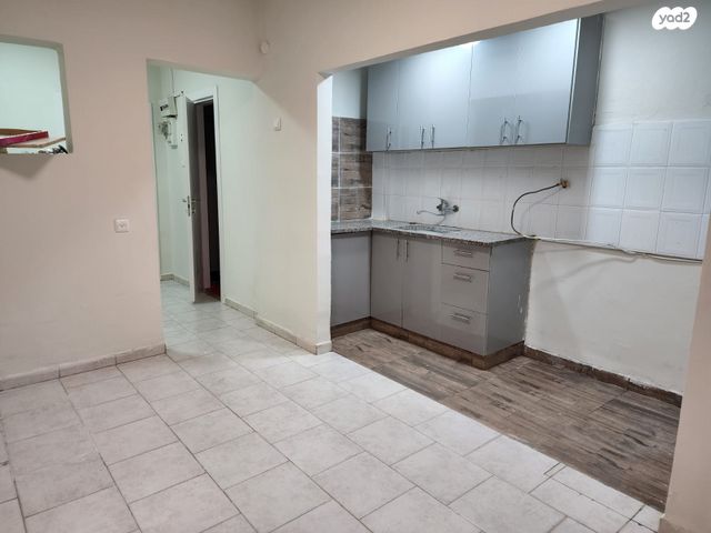 דירת גן, הגולן 11, רמת עמידר, רמת גן