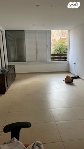 דירה, א.ד. גורדון 53, הרצליה הצעירה, הרצליה